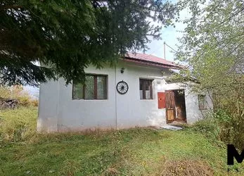 Prodej menšího RD o velikosti 66 m2 v obci Bělá, Bělá u Staré Paky.