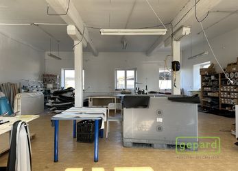 Prodej výrobních prostorů a kanceláří, užitná plocha 2252 m²