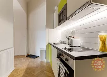 Residenční bydlení, pronájem pokoje 11m2 po rekonstrukci, nám. Kinských, Praha 5, od února 2024