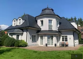 Prodej rodinný dům se zahradou, sauna, rybníček, garáž, Pod Hvězdárnou, Karlovy Vary - Hůrky