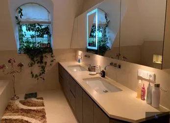 Prodej rodinný dům se zahradou, sauna, rybníček, garáž, Pod Hvězdárnou, Karlovy Vary - Hůrky