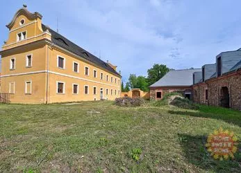 Prodej historické památky, pozemek 2855 m2, obec Tursko, Praha - západ