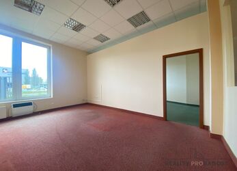 Pronájem nebytových prostor v administrativní moderní budově v Uherském Hradišti - Jaktáře.