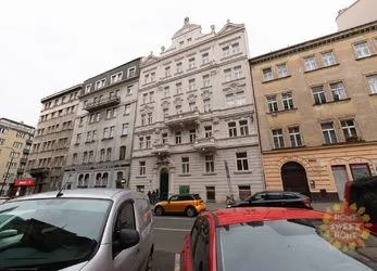 Praha, nezařízený byt 1kk (48m2) k pronájmu, Lípová ulice - Nové Město