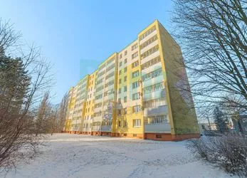 Prodej bytu 3+1 [74 m²] s balkónem a klimatizací, ulice Hulvácká, Ostrava-Zábřeh
