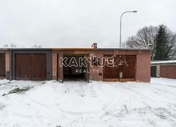 Prodej garáže [ 17 m2 ], ulice Lvovská, 708 00 Ostrava - Poruba