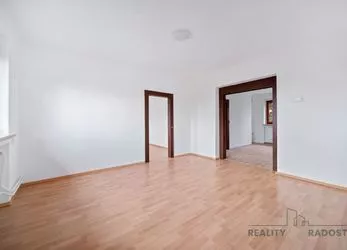 Prodej bytu, 3+1, 75 m2, Chvaletice