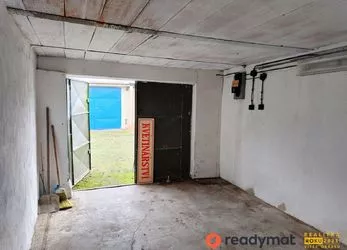 Pronájem garáže 18 m2, lokalita Pančava, Hodonín