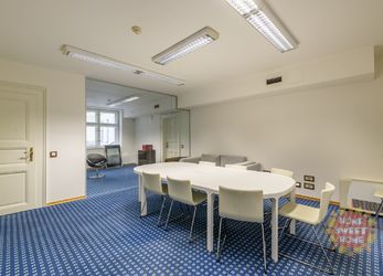 Reprezentativní kancelářské prostory k pronájmu (57m2), ulice Pařížská, Praha 1