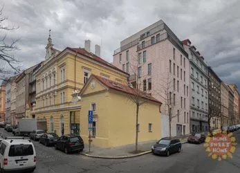 Praha 2, světlý byt 2+kk (46,70 m²) k pronájmu, balkon, luxusní lokalita- ulice Varšavská, Vinohrady