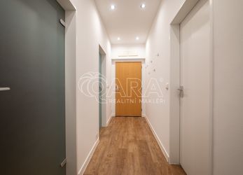 Prodej bytu 4+kk, 150 m2, Mezonet, Hostivice Praha Západ