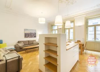 Světlý zařízený prostorný byt 3+kk k pronájmu, 108 m2, balkon, Praha 1- Nové Město, Soukenická ulice