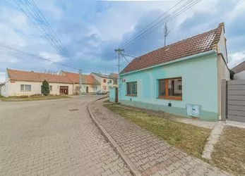 Pronájem rodinného domu 2+1 (55 m²) s pozemkem (122 m²), ul. U Stavu, Veselí nad Moravou