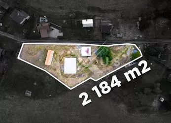 Prodej stavebního pozemku 2 184 m2 s projektem RD a platným SP, Jesenice - Boudy, okr. Příbram