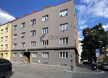 Prodej bytu 1+kk, 30m2, OV, Praha 10 - Strašnice, ul. Za poštou, metro A Strašnická