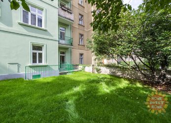 Praha, prodej světlého bytu 4kk po rekonstrukci ( 111m2), zahrada (112 m2), sklep, Šmeralova - Letná