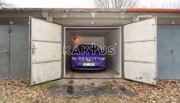 Pronájem garáže [20 m2], ulice V Zahrádkách, Ostrava - Poruba