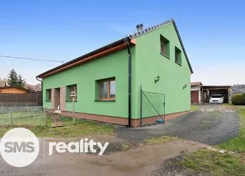 Prodej rodinného domu 206 m², pozemek 1382 m² v obci Hačky, okres Prostějov
