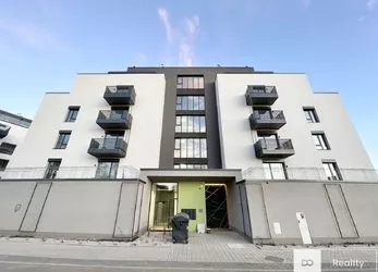 Pronájem atraktivní bytové jednotky 3+kk/B + garážové parkovací stání, 93,3 m², 29 000 Kč, Praha 13