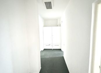 Pronájem komerčního objektu 850 m2, Praha 4 - Chodov, ul. Vojtíškova