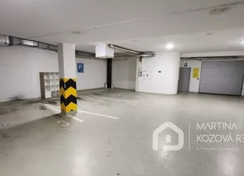 Pronájem garážového stání  v ulici Na Dvorcích na Praze 4