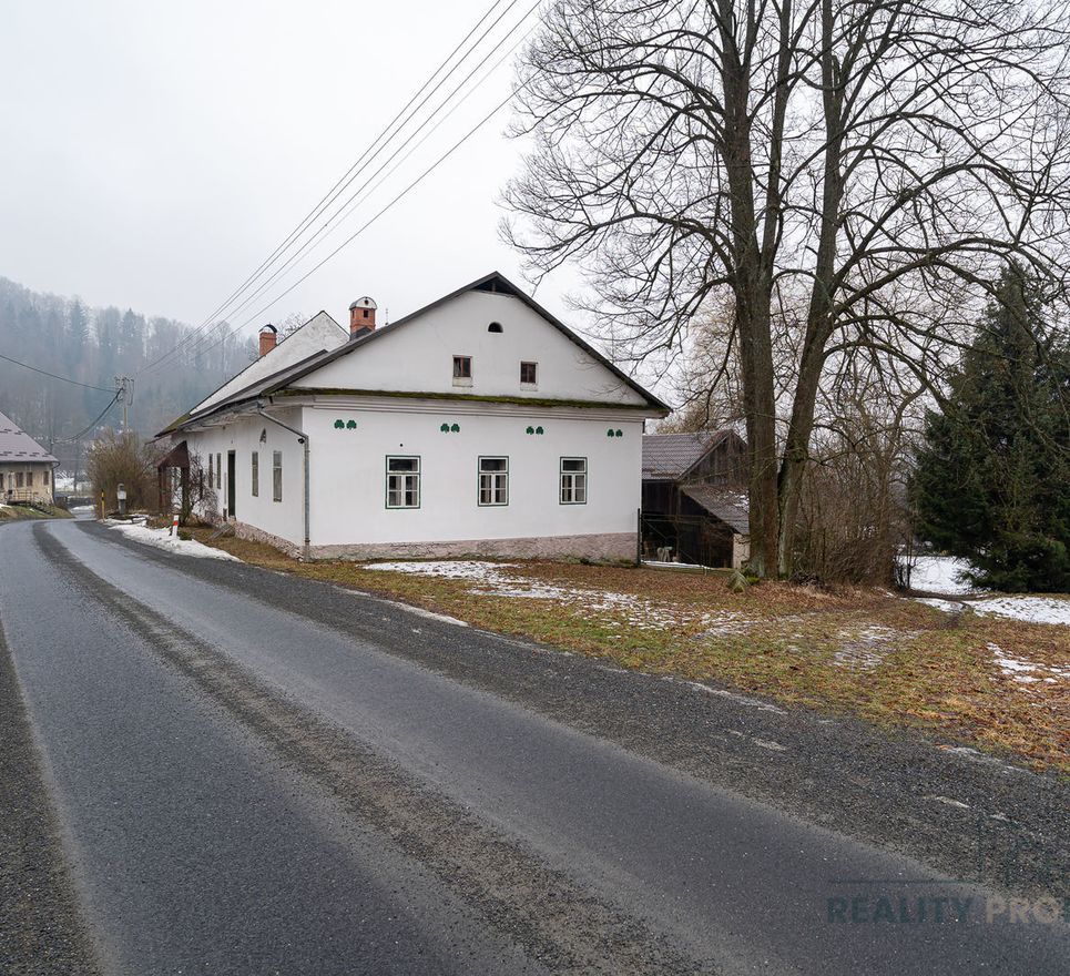 Prodej chalupy Vernířovice, 2 277 m2 pozemek, okr. Šumperk