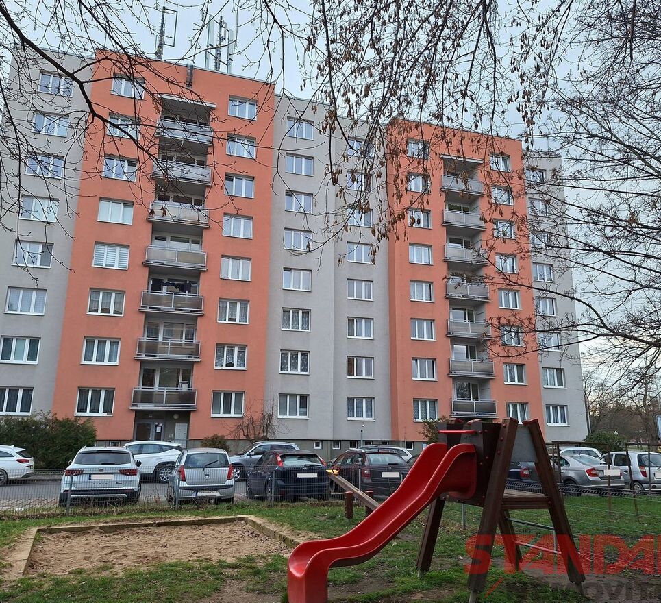 Prodej bytu v OV o dispozici 2+1, 64 m2, Sídliště U Pošty, Klatovy