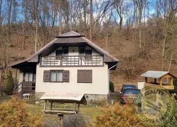 Prodej domu 4+1 s balkonem, 5 km od Unhoště
