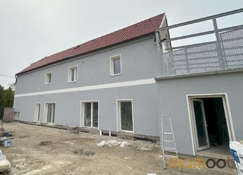Kostomlaty nad Labem - Lány, prodej bytu 3+kk 88,4 m2, terasa 46 m2