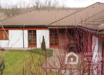Prodej rodinné vily v obci Klínec, pozemek 1364 m2, připraveno k nastěhování.