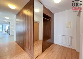 Pronájem bytu 3+kk, 95 m² - ulice Březnická, Zlín
