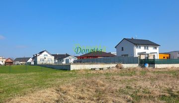 Prodej parcely k výstavbě RD, 818 m2, Hradec Králové - Slatina