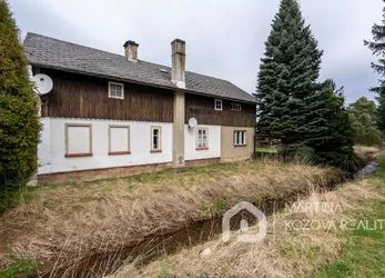 Rodinný dům v malebné obci Božanov, pozemek 1000m2