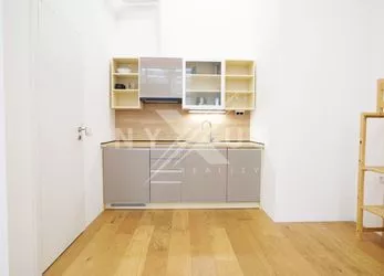 Pronájem komerčního prostoru - 50 m2 s kuchyní, soc. zař. a park. st., Naskové, Praha 5 - Košíře