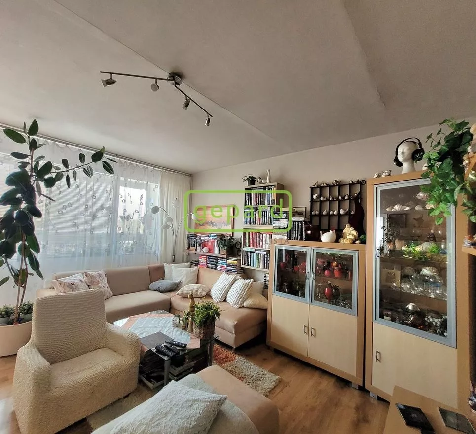 Prodej bytu 3+1 77 m2 Praha - Barrandov, ulice V remízku