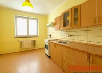 Prodej bytu 3+1 s lodžií v ul. Smetanova, Přeštice, okres Plzeň-jih