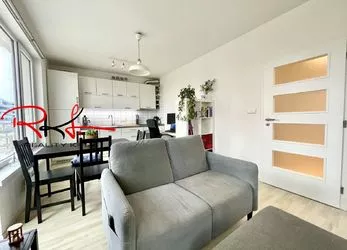 Prodej, byt 1+kk, 37 m2