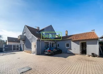 Prodej rodinného domu s investičním potenciálem - Rudná u Prahy