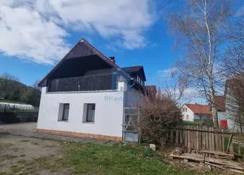 Pronájem rodinného domu 5+1, 120m², Jablonná nad Vltavou, Neveklov