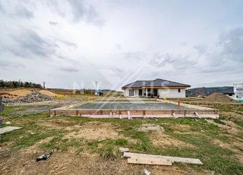 Prodej stavebního pozemku 1 089 m2 s projektem RD a platným SP, K Farářství, Kácov - okr. Kutná Hora