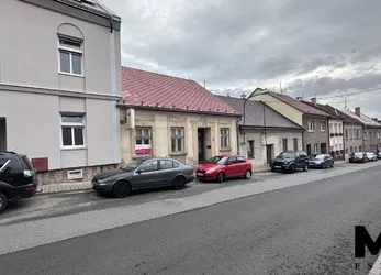 Prodej RD o velikosti 175 m2 na pozemku o velikosti 473 m2 ve městě Moravská Třebová.