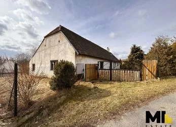 Prodej RD o velikosti 258 m2 na pozemku o velikosti 1 102 m2 v obci Myšenec - Protivín.