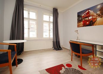 Praha, krásný zařízený byt k pronájmu 1+1 (29m2), ulice Cimburkova, Žižkov, od července