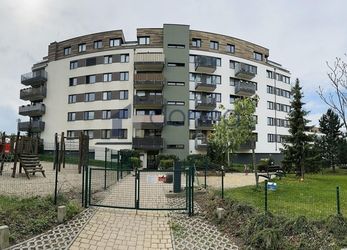 Pronájem bytu 2+kk/B 53m², ul. Hugo Haase, Praha 5 - Hlubočepy, zařízený, garáž. stání