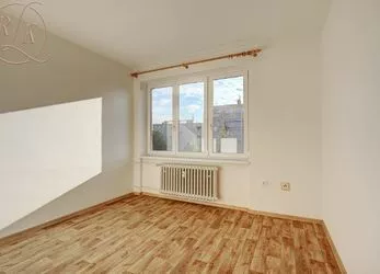 Podnájem bytu v OV 3+1, 62 m2, balkon, sklep, ul. Na Královkách, Kuřim.