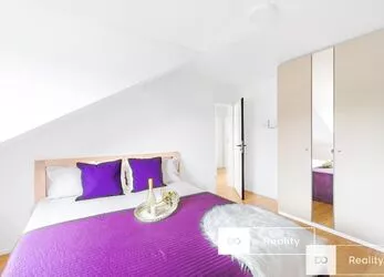 Prodej atraktivního rodinného domu 5+kk, 140 m2, 13 490 000,- Kč, Praha - Újezd nad Lesy