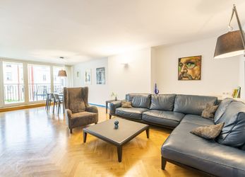 Prodej bytu 6+kk, 4x koupelna, balkon, terasa, sauna, 187 m2, Praha 5 - Smíchov