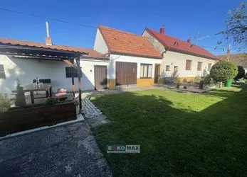 Prodej dvou rodinných domů se zahradou, Stará Břeclav