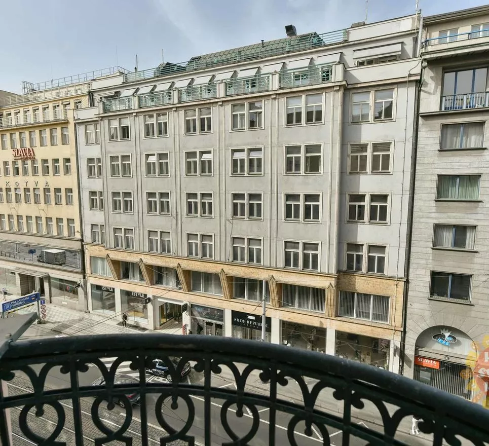Praha, nezařízený byt 5kk (130 m2) k pronájmu, balkon, Nové Město, Revoluční ulice