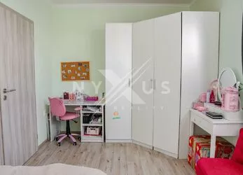 Prodej rodinného domu 4+kk - 129 m² s garáží, pozemek 240 m², Jindrlovská, Praha 9 - Hostavice